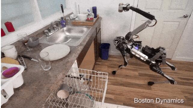 波士顿动力机器狗即将长出手臂，还能自己跑去充电