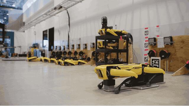 波士顿动力机器狗即将长出手臂，还能自己跑去充电