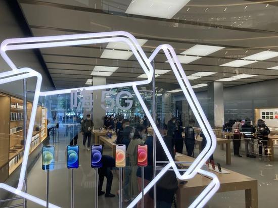 苹果iPhone 12首批用户成“小白鼠”：信号故障躺枪者无数