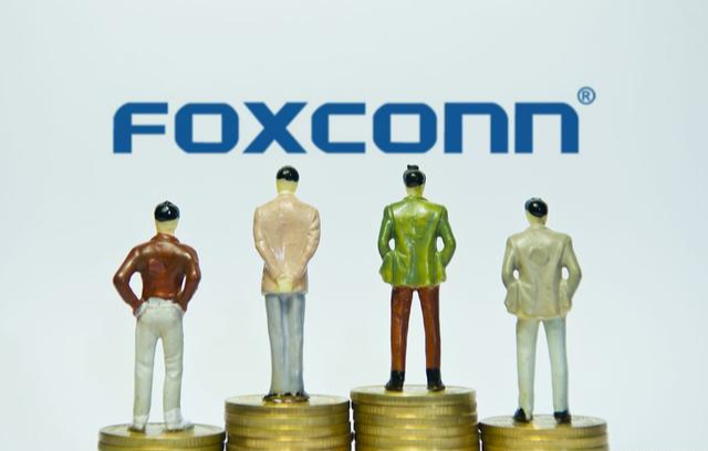 苹果从中国退出会怎样，国人会离不开苹果？郭台铭：后果不堪设想